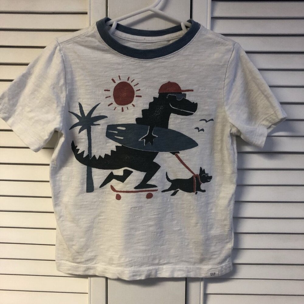 Gap Size 5 Skateboarding Alligator Tee